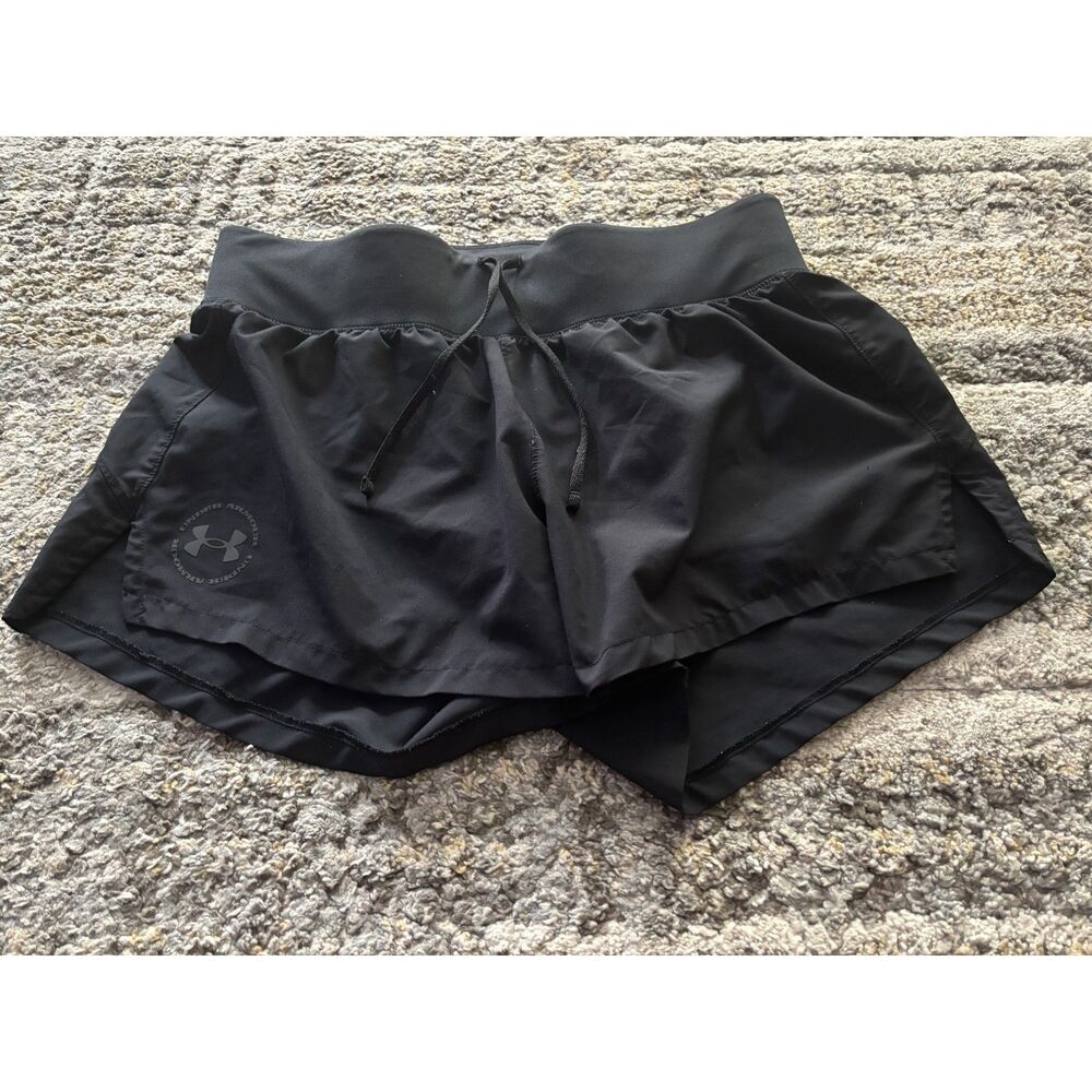 UnderArmour black high rise athletic shorts large
